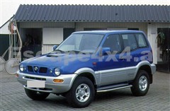 Fiberglaskotflügel für Nissan Terrano II - rechte und linke Seite